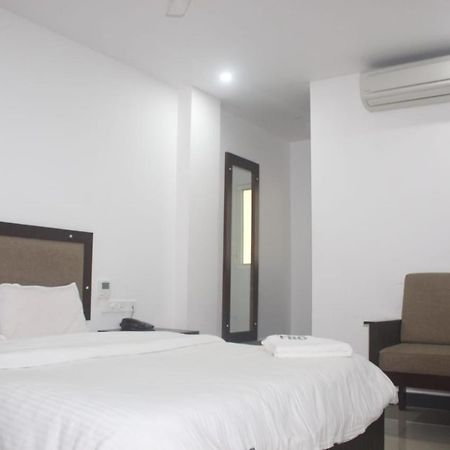 Alshifa Tbg Residency Hotel Perintalmanna ภายนอก รูปภาพ