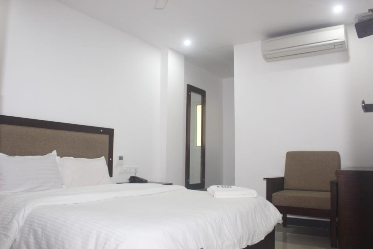 Alshifa Tbg Residency Hotel Perintalmanna ภายนอก รูปภาพ
