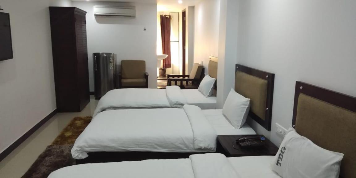 Alshifa Tbg Residency Hotel Perintalmanna ภายนอก รูปภาพ